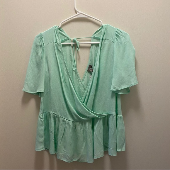 Oversized wrap top - Picture 3 of 5